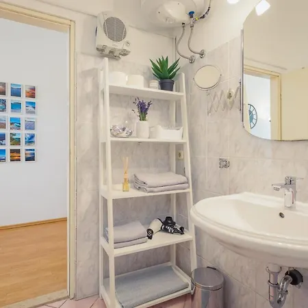 Lussi Apartman Póla